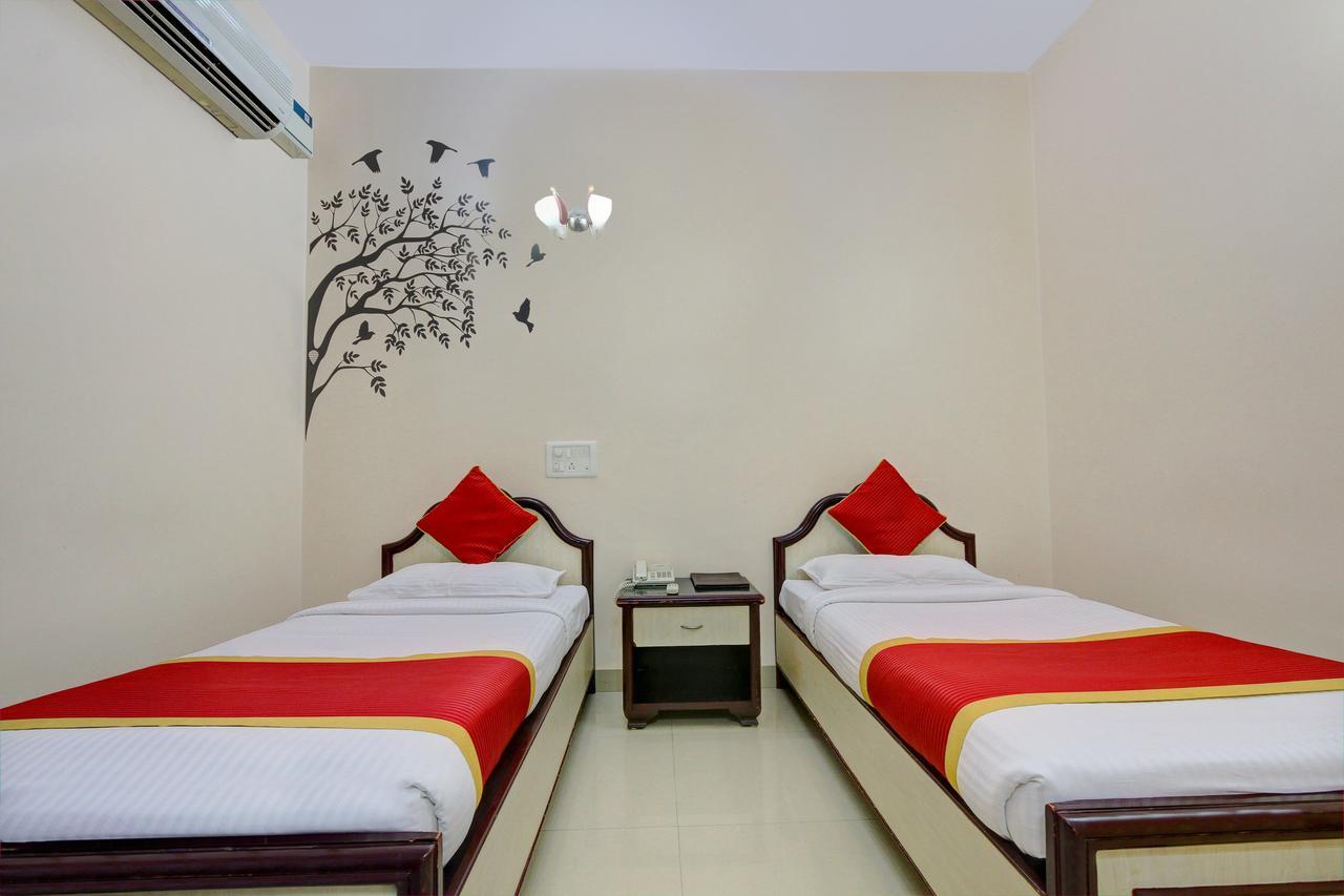 Oyo 11390 Vaibhav Residency Hotel Bangalore Exterior photo